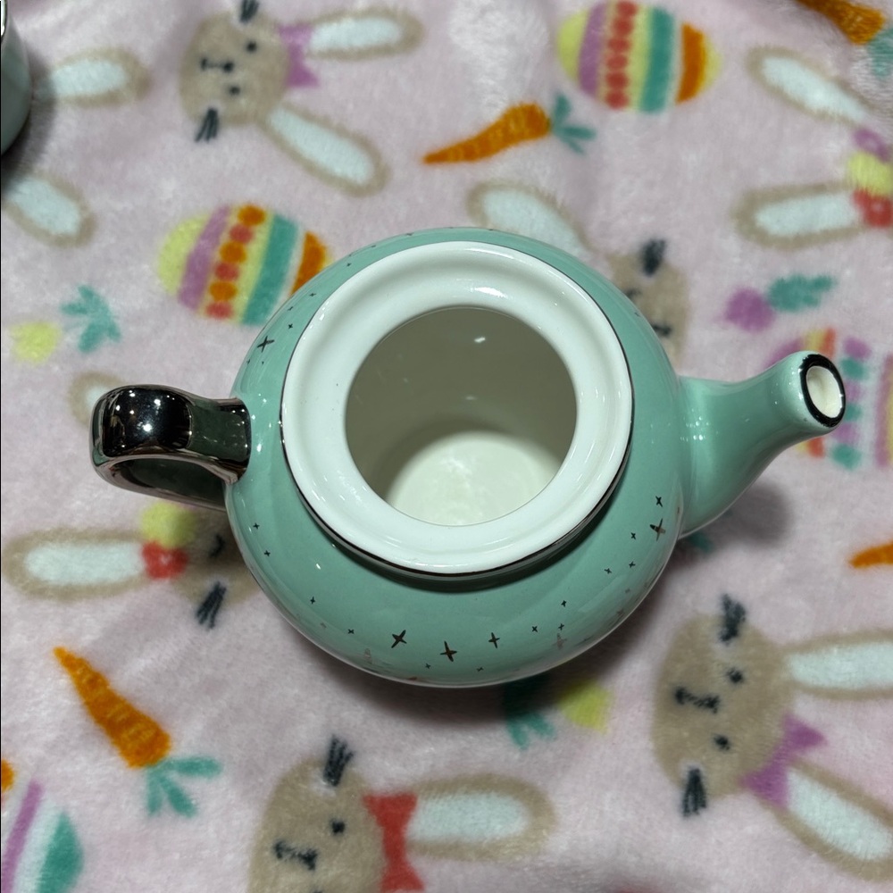 Pottery Barn tea set - Picture 3 of 8